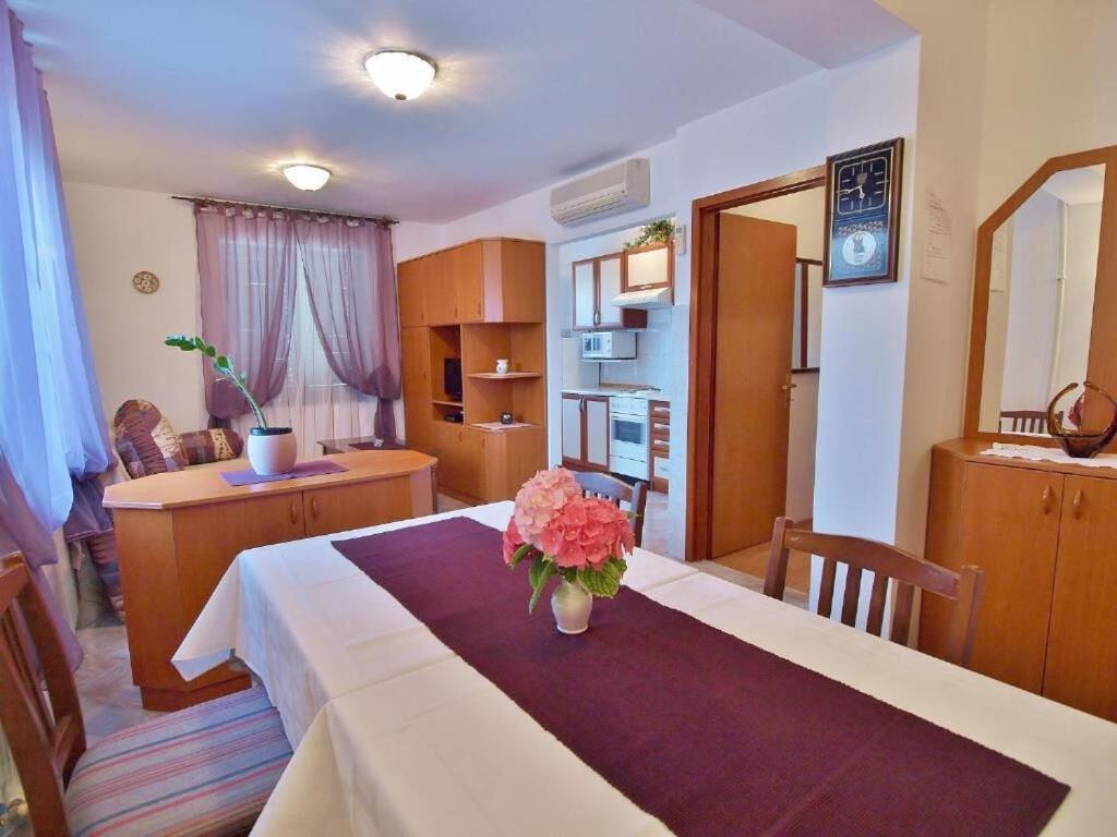 Apartments Zdenka - Garden Terrace Barbat na Rabu ภายนอก รูปภาพ