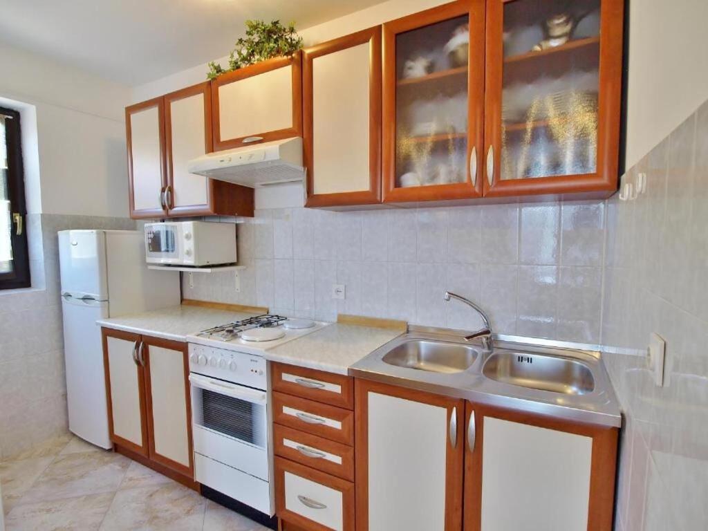 Apartments Zdenka - Garden Terrace Barbat na Rabu ภายนอก รูปภาพ